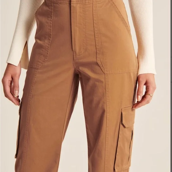NWT Abercrombie Relaxed cargo pants - Picture 3 of 9
